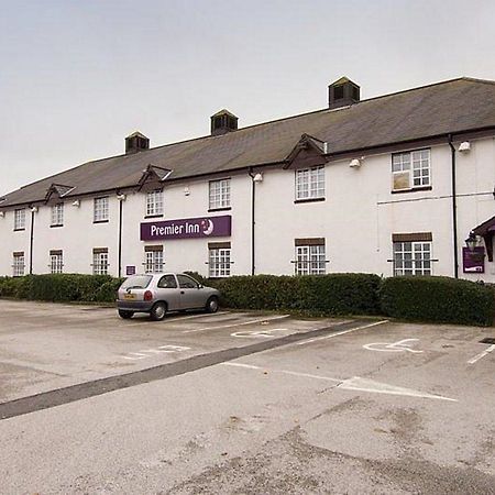 Premier Inn Premier Inn Wirral Greasby 外观 照片