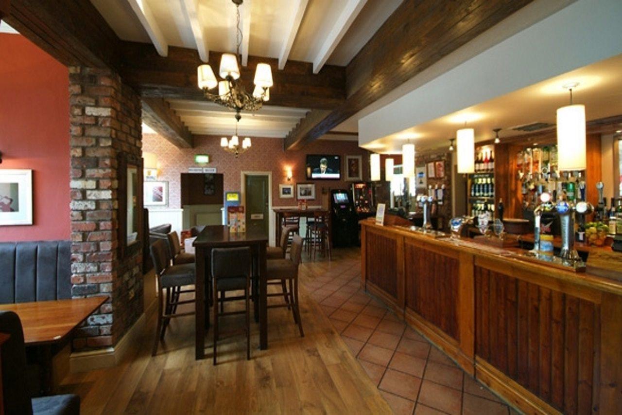 Premier Inn Premier Inn Wirral Greasby 外观 照片